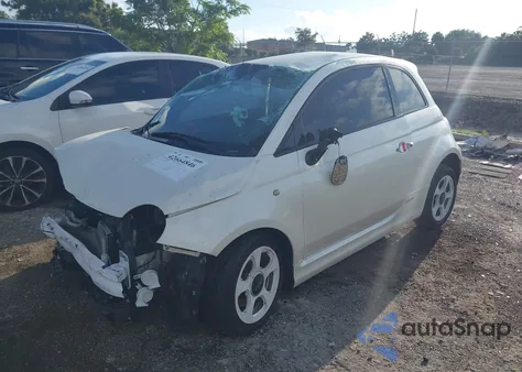 2015 Fiat 500 Battery Electric из США, поврежденный, VIN 3C3CFFGE1FT717765